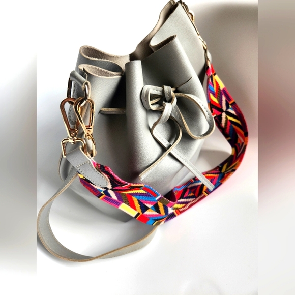 Stylish Gray Bucket Bag with Colorful Strap - Picture 1 of 7